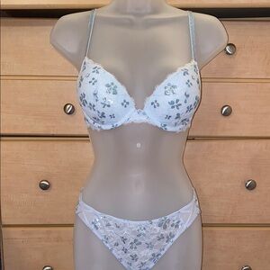 Victoria's Secret Baby Blue Dream Angels Push Up Bra Set